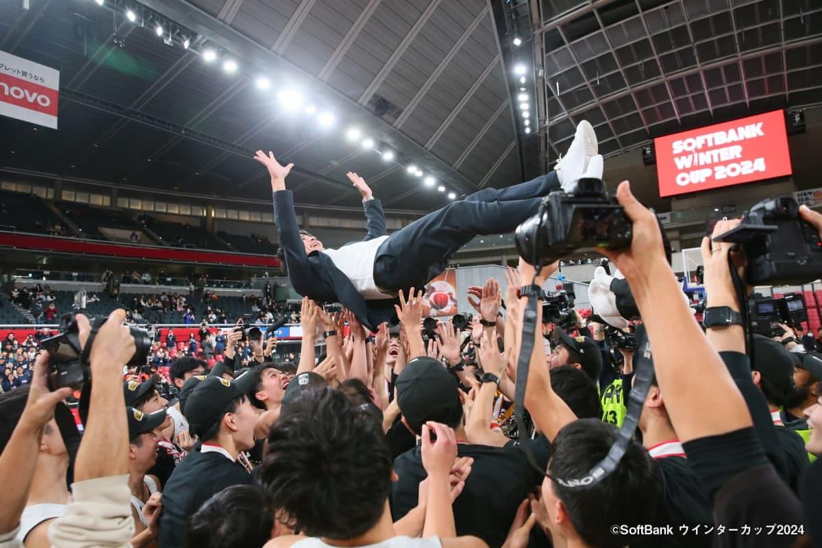 フォトギャラリー | SoftBank ウインターカップ2024 令和6年度 第77回全国高等学校バスケットボール選手権大会