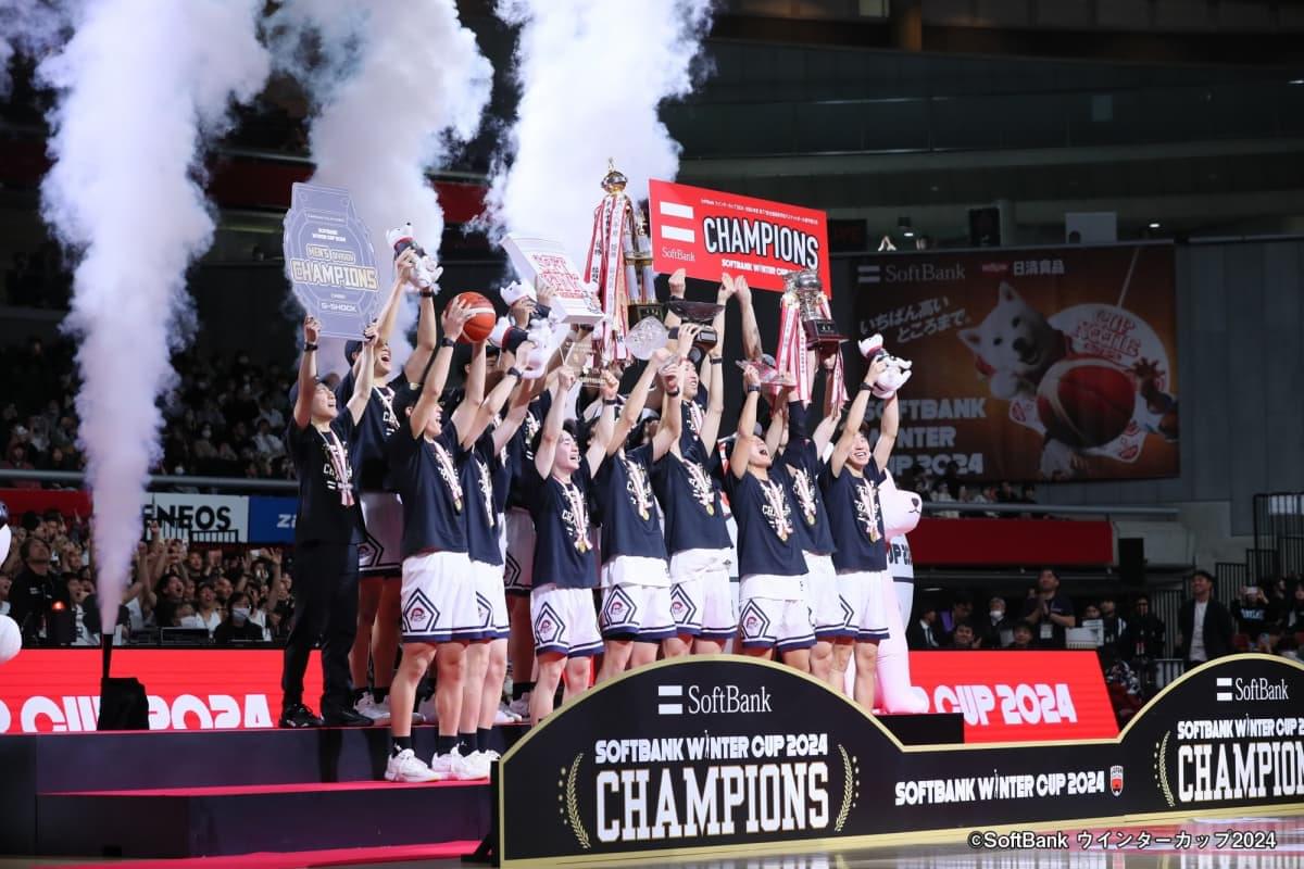 フォトギャラリー | SoftBank ウインターカップ2024 令和6年度 第77回全国高等学校バスケットボール選手権大会