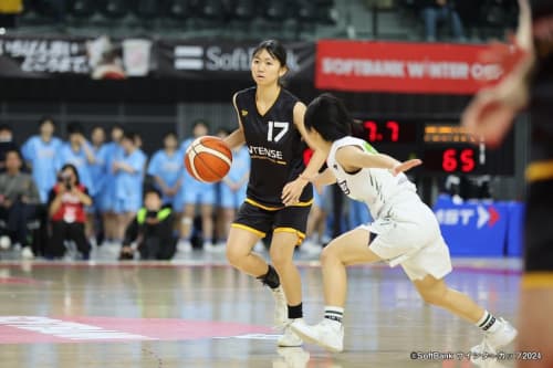 女子1回戦 三田松聖vs島原中央12