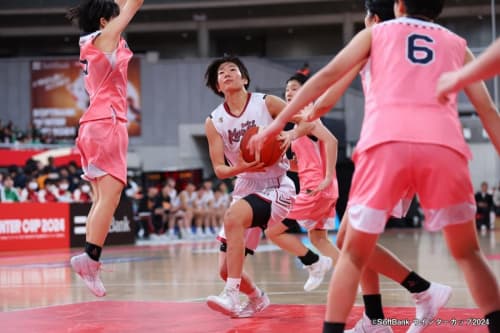 女子1回戦 大阪薫英女学院vs四日市メリノール7