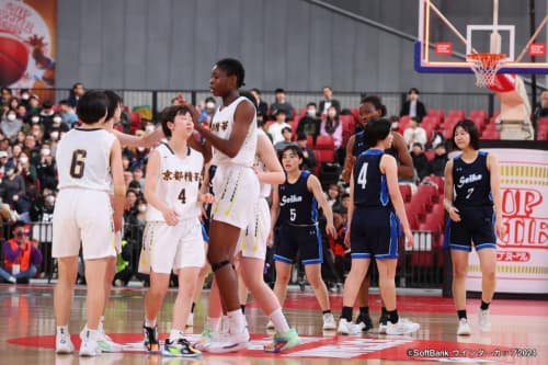 女子準決勝 京都精華学園vs精華女子18