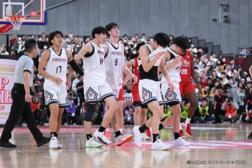 男子決勝 福岡大学附属大濠vs鳥取城北59